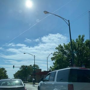 Tracking number trade